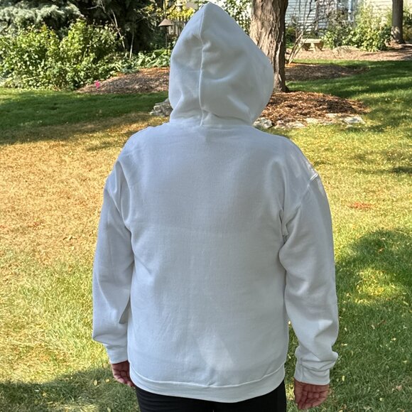 New Gildan Heavy Blend White Hooded Sweatshirt with Kangaroo Pockets - Picture 3 of 8